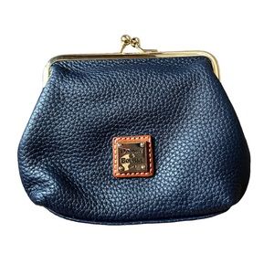 NWT Dooney & Bourke LG Framed Purse